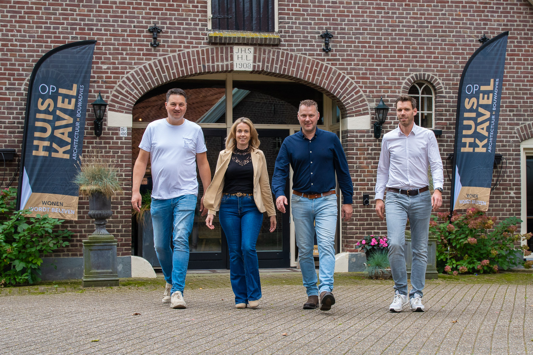 HUIDIGE TEAM VAN HUISOPKAVEL